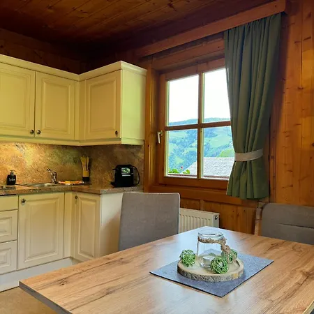 Hallmoosgut Apartmán *